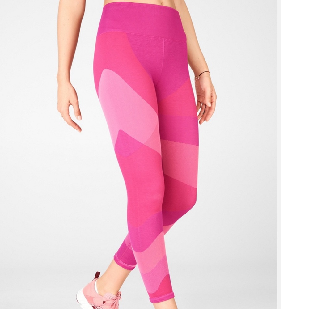 Fabletics High-Waisted Seamless Colorblock Capri